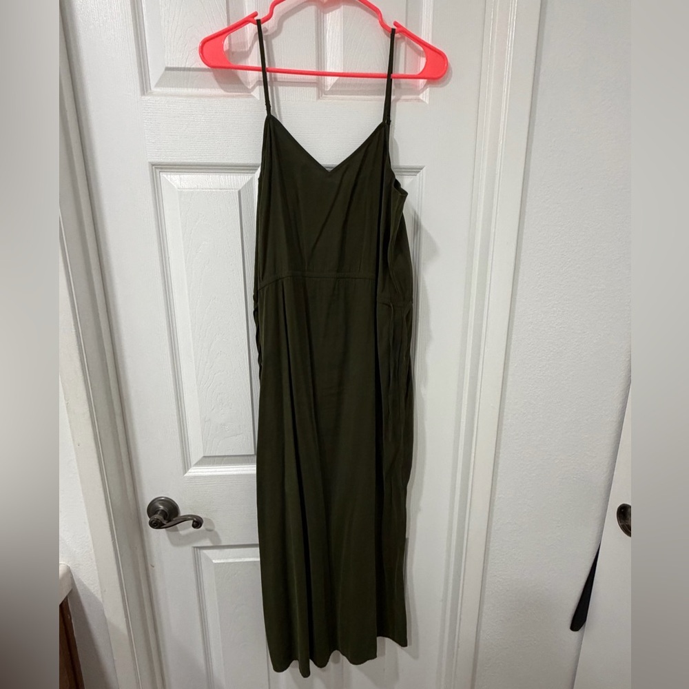 Universal Thread Olive Green Dress